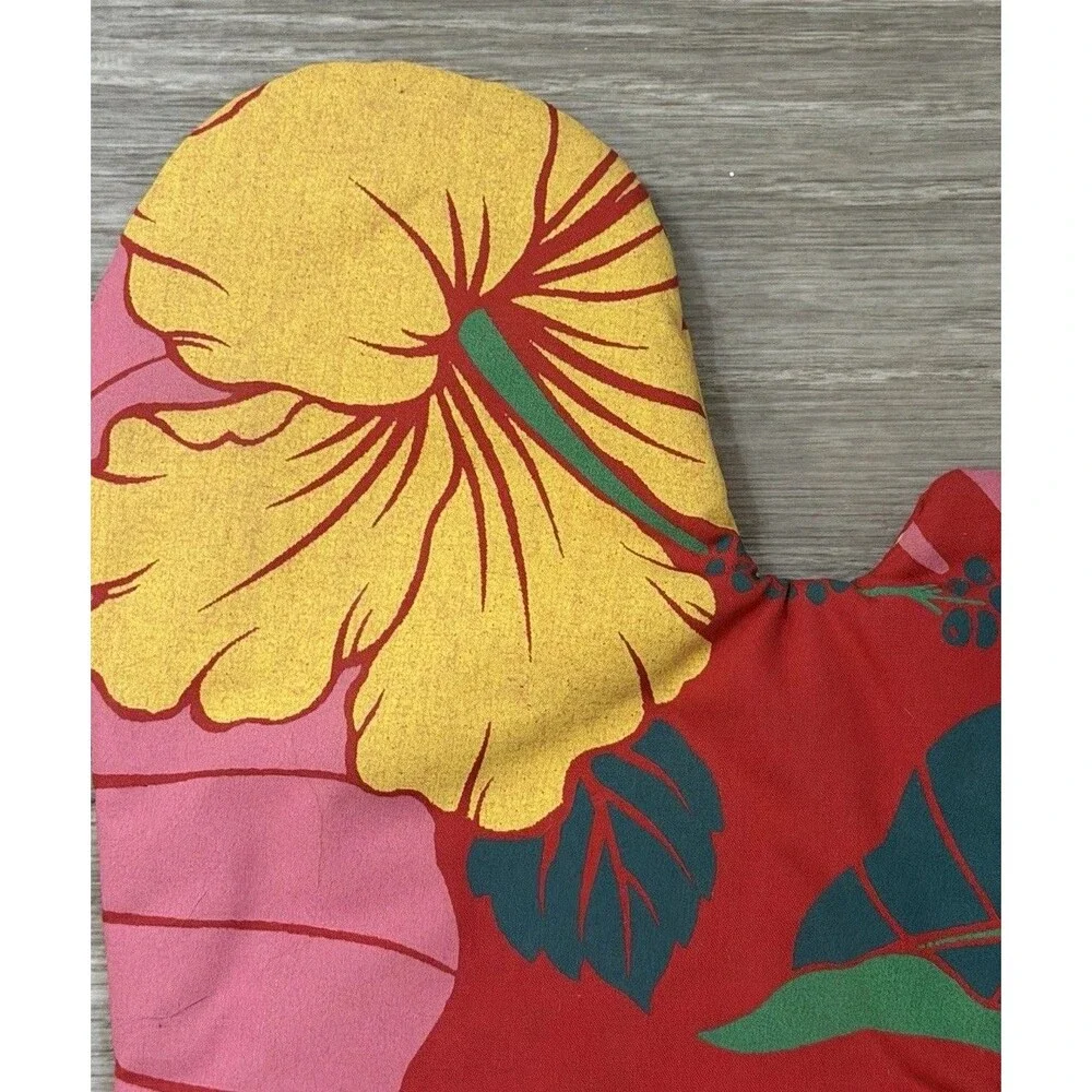 VINTAGE Hawaiian Style Hibiscus Oven Mitt summer BBQ Kitchen Housewarming Gift
